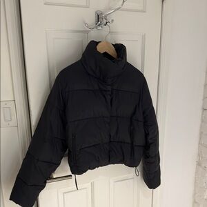 ALO Yoga Black Cropped Puffer Jacket